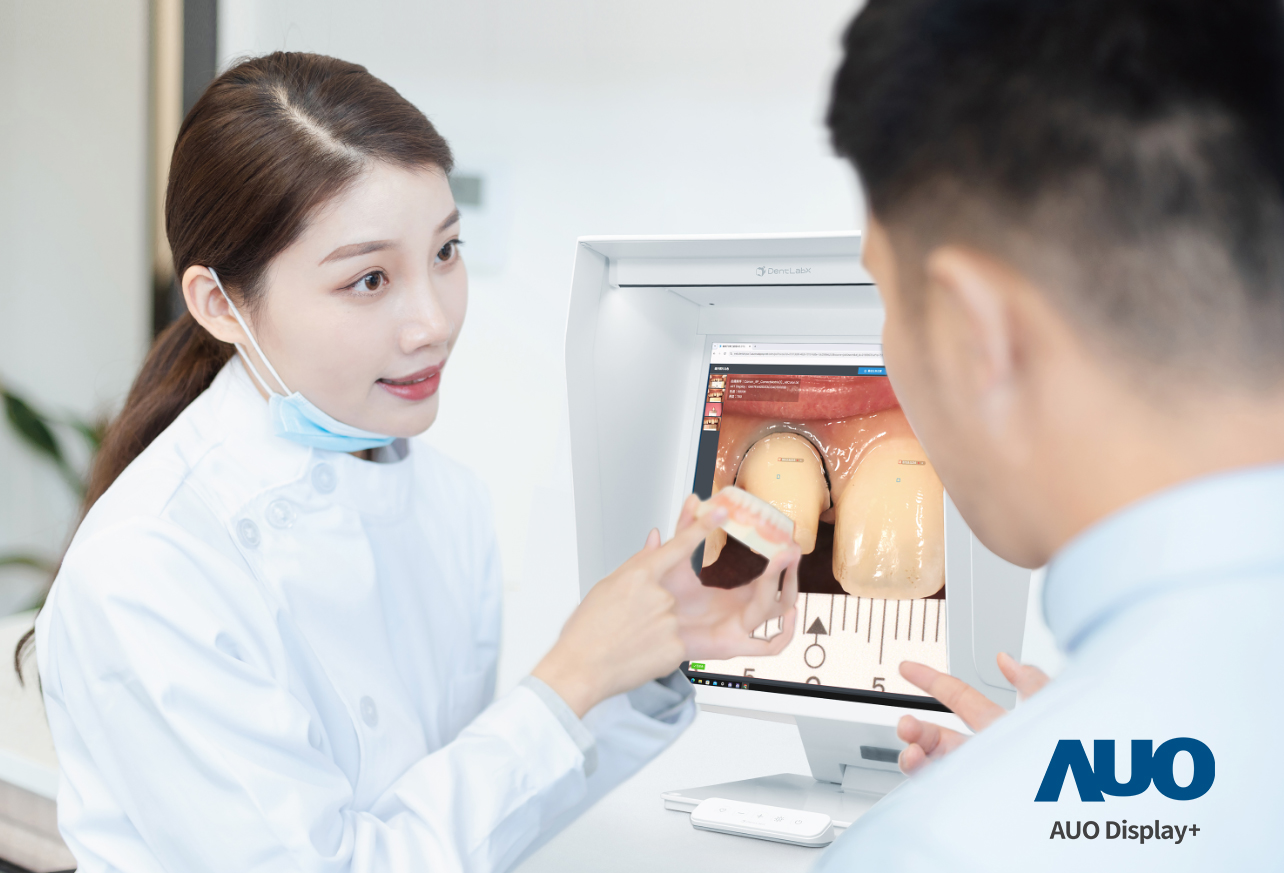 達擎積極投入牙科領域，瞄準牙技所數位轉型趨勢，與成軍滿周年的子公司原色口腔數位，展現智慧牙技整合方案的落地成果，加速推動牙科與假牙製作流程數位化